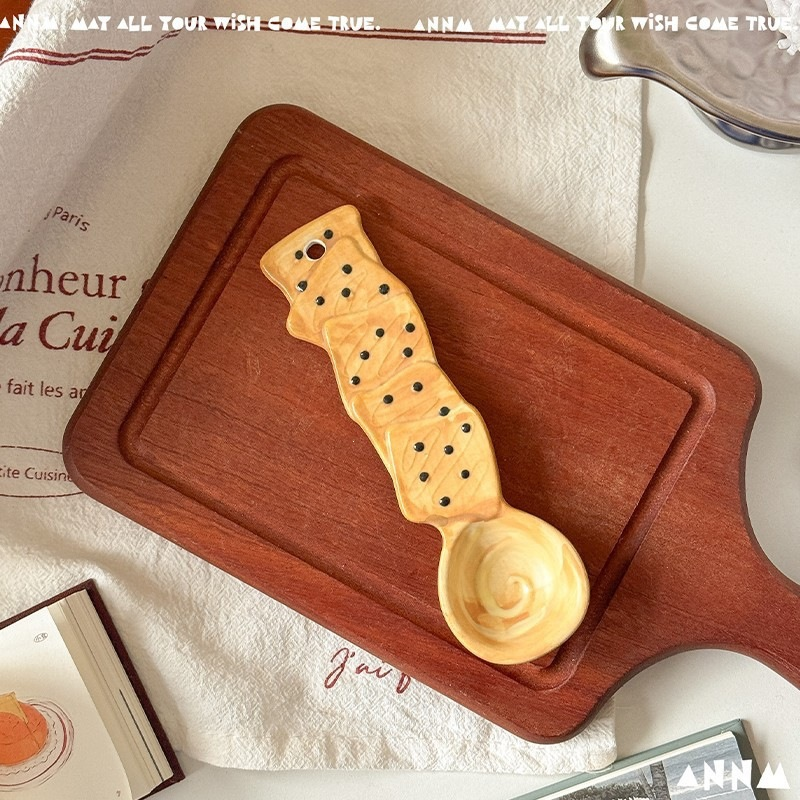 Handmade cute bread shape ceramic spoon