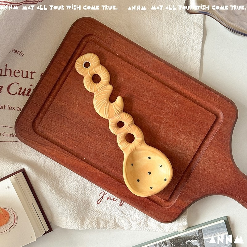 Handmade cute bread shape ceramic spoon