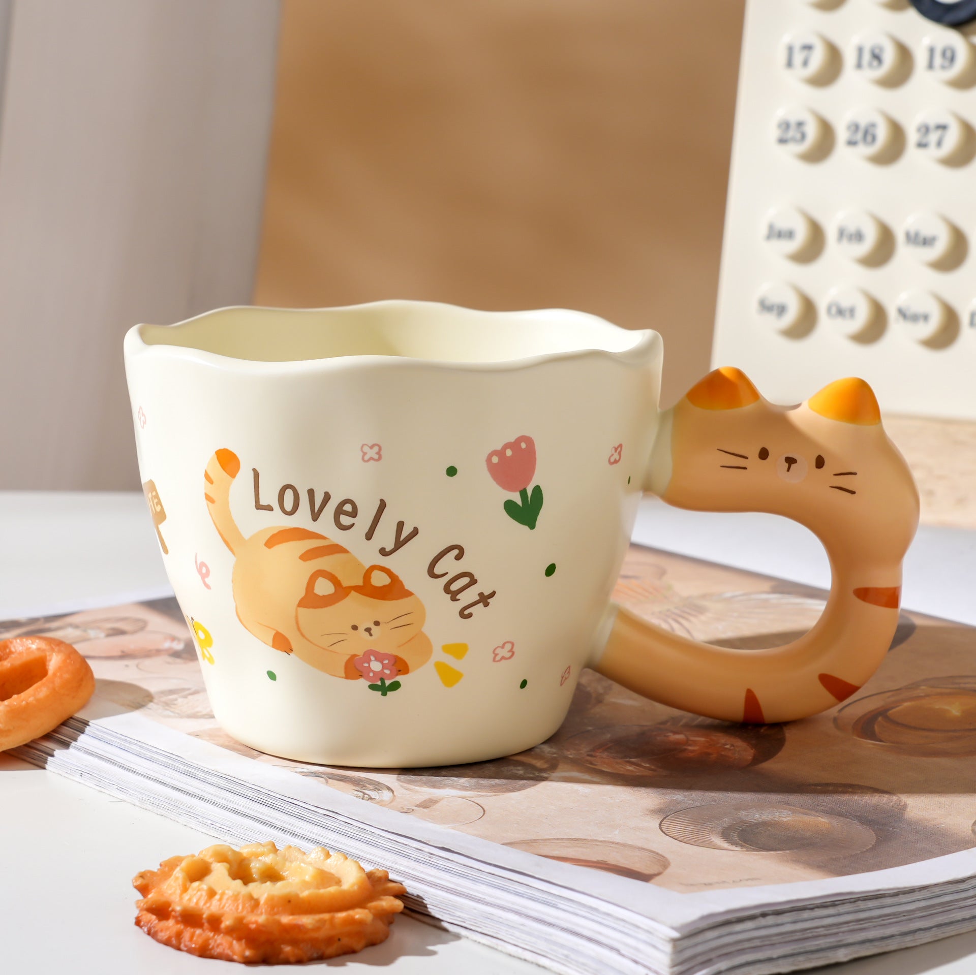 Lovely Cat Handle Ceramic Mug