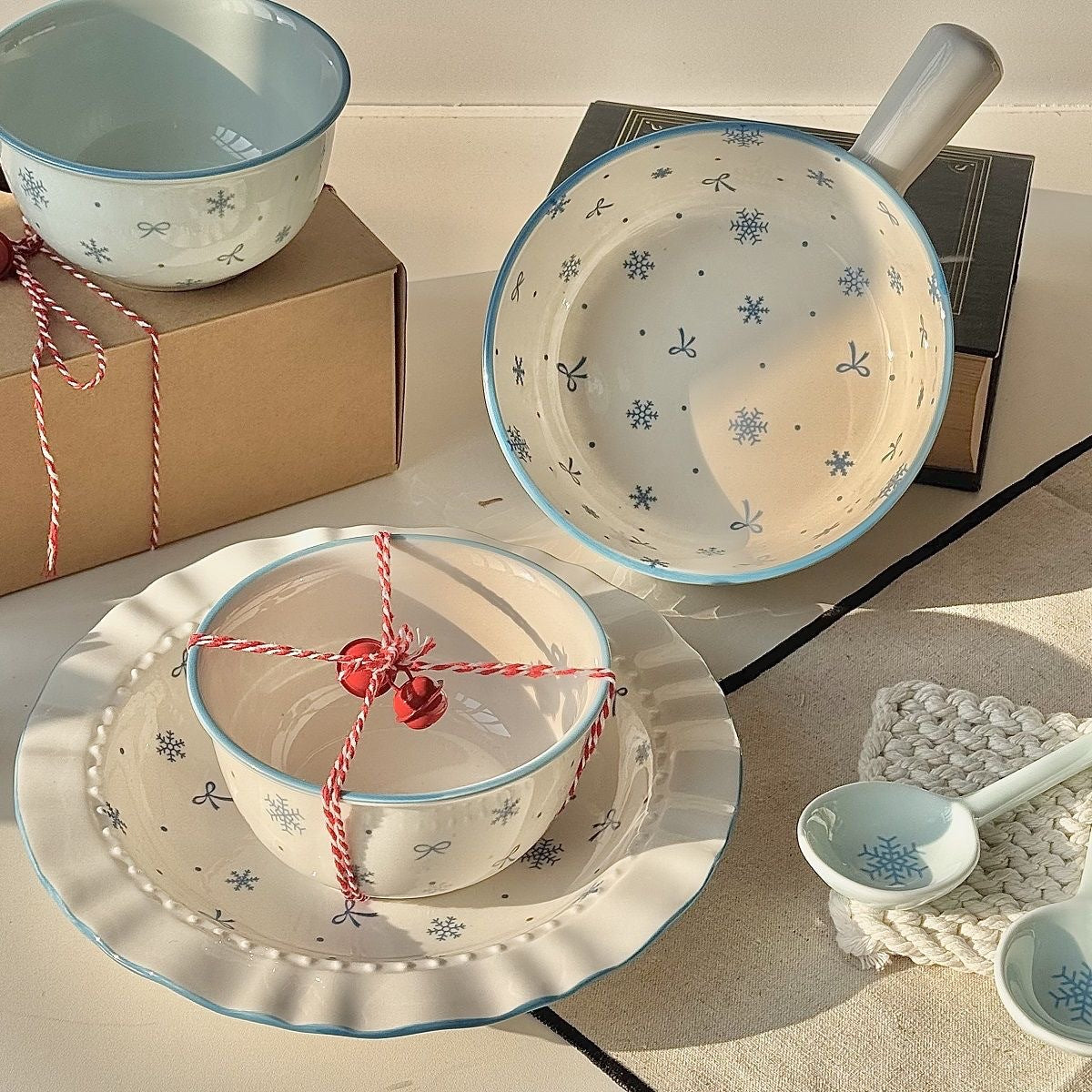 Bibo Winter Snowflake & Bow Ceramic Tableware Set | Cute Blue Scalloped Rim Bowl Plate Spoon Gift Set