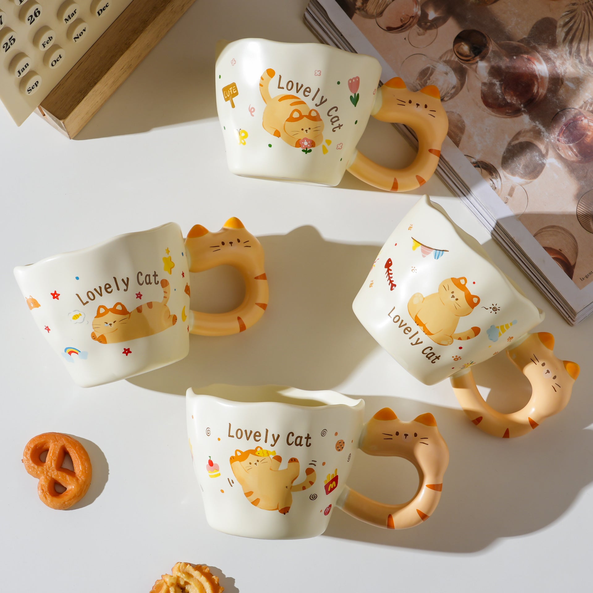 Lovely Cat Handle Ceramic Mug
