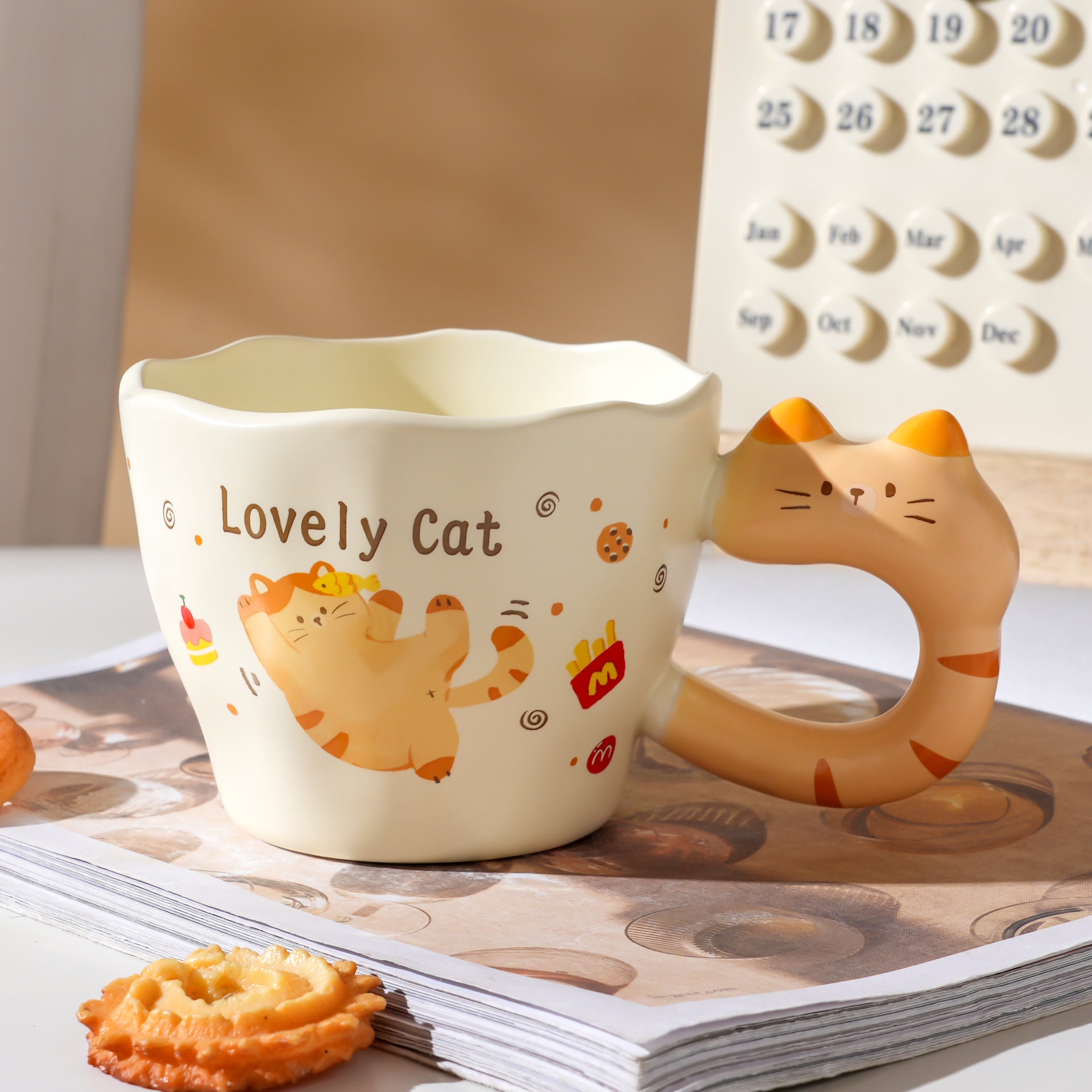 Lovely Cat Handle Ceramic Mug